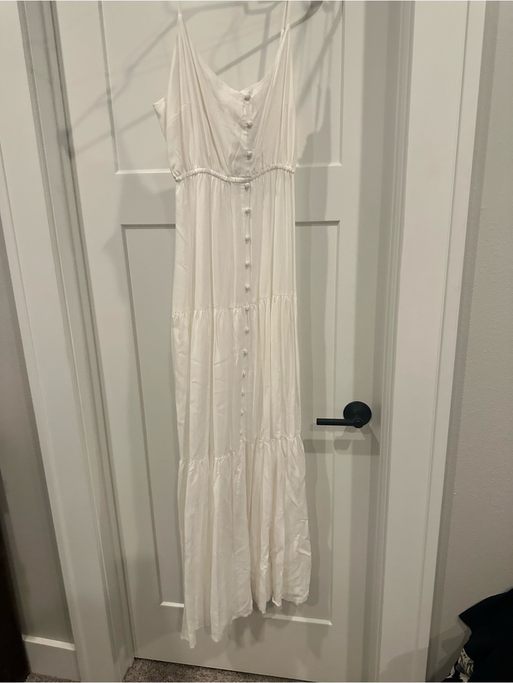 BB Dakota White Button-Front Spaghetti Strap Maxi Dress